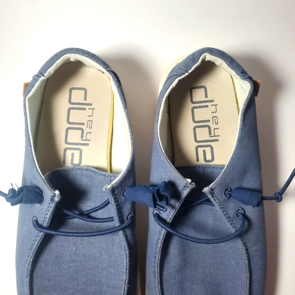 Hey Dude Wendy Linen Women's 8 Chambray Blend Shoes Lightweight Slip On EUC - Picture 3 of 8